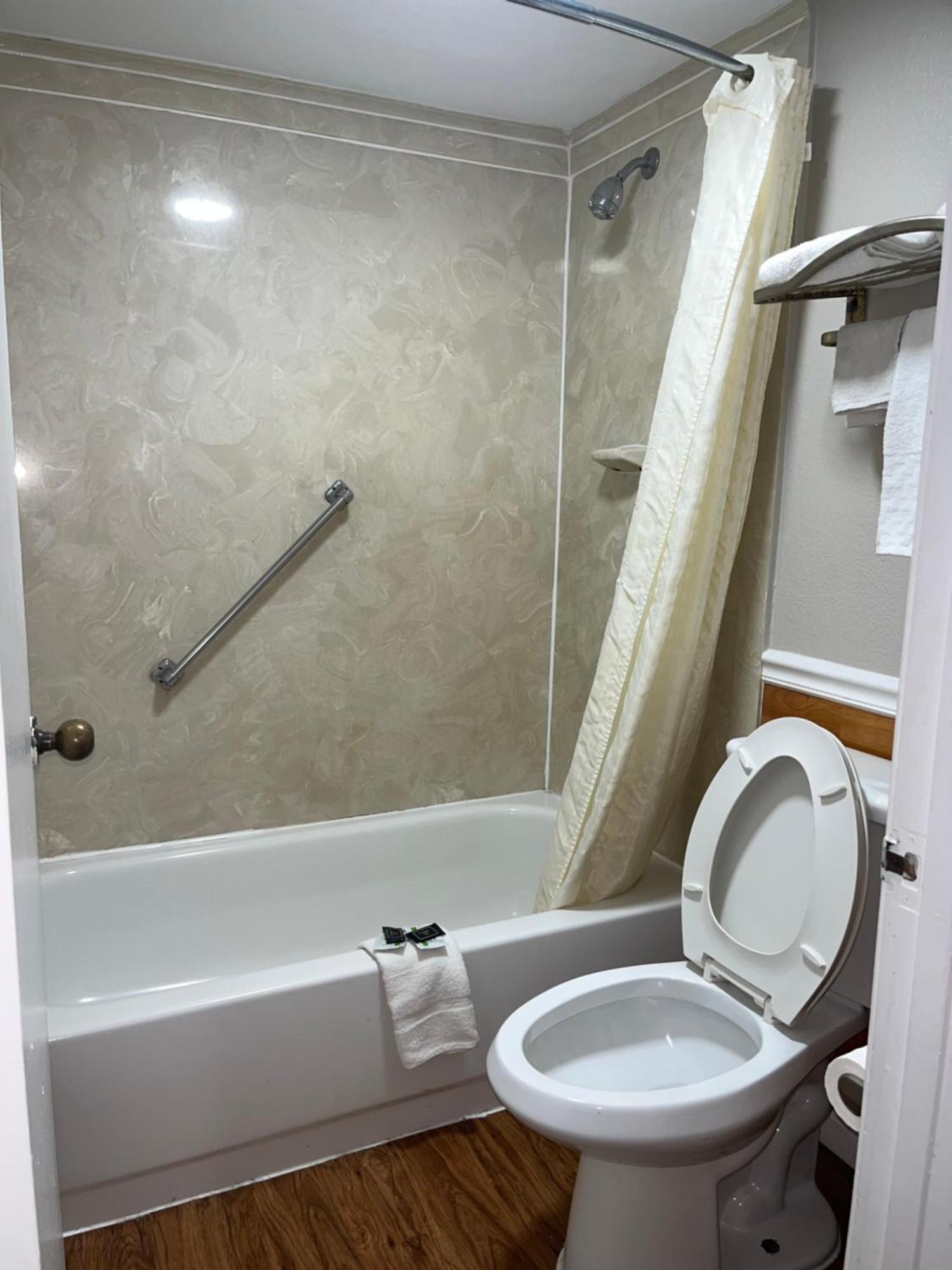Hallmarc Inn & Suites Of West Memphis Bagian luar foto