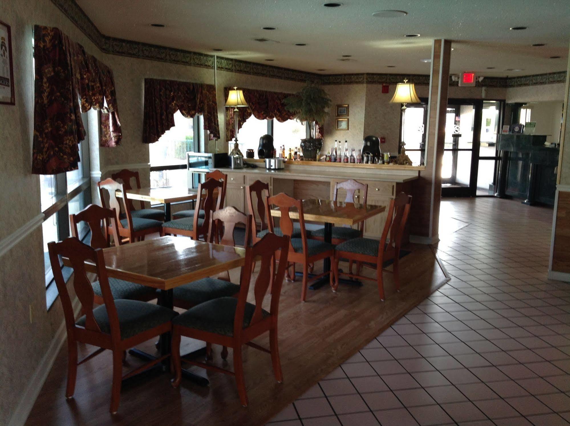 Hallmarc Inn & Suites Of West Memphis Bagian luar foto