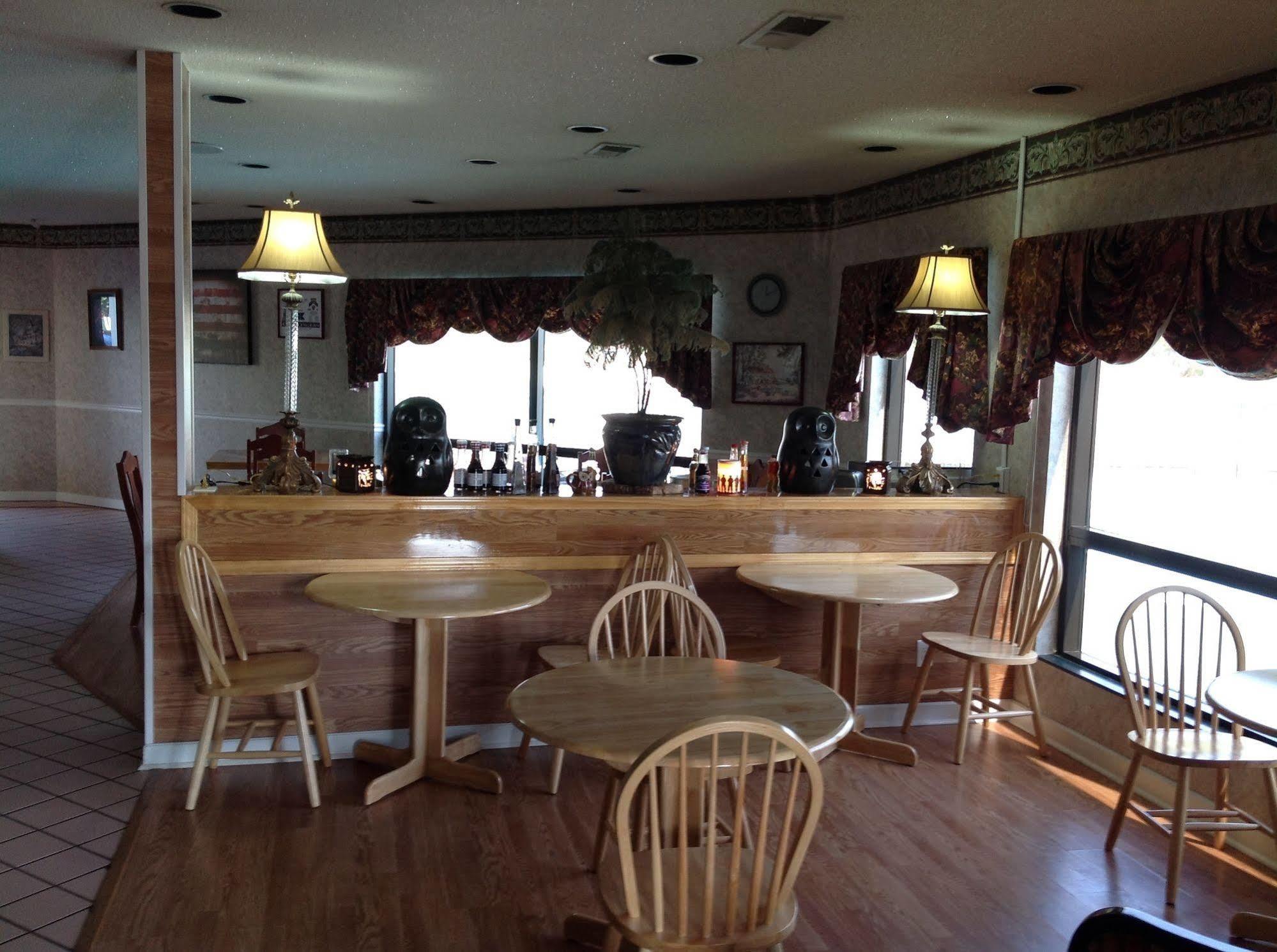 Hallmarc Inn & Suites Of West Memphis Bagian luar foto